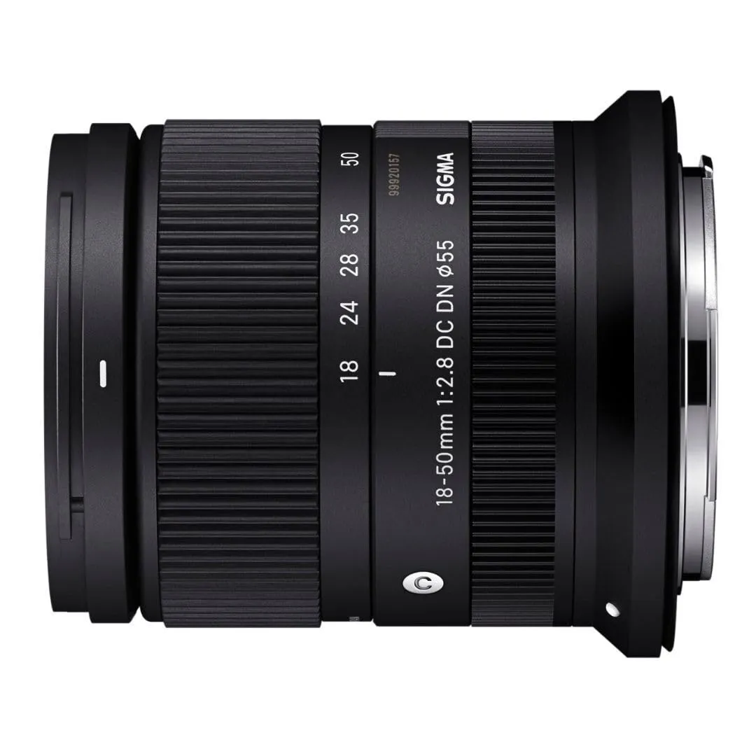 Sigma Contemporary 18-50mm F2.8 DC DN obiettivo Canon RF luminoso