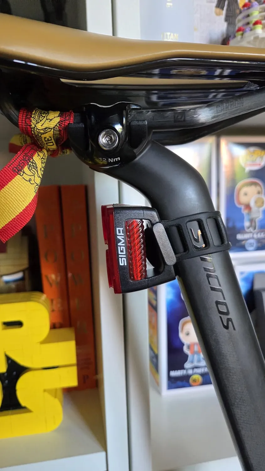 Sigma Buster RL 150 fanale posteriore bici con stop