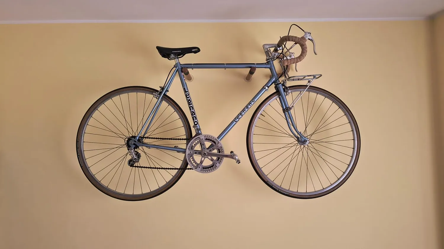 Borgen supporto bici parete legno nero 27 cm