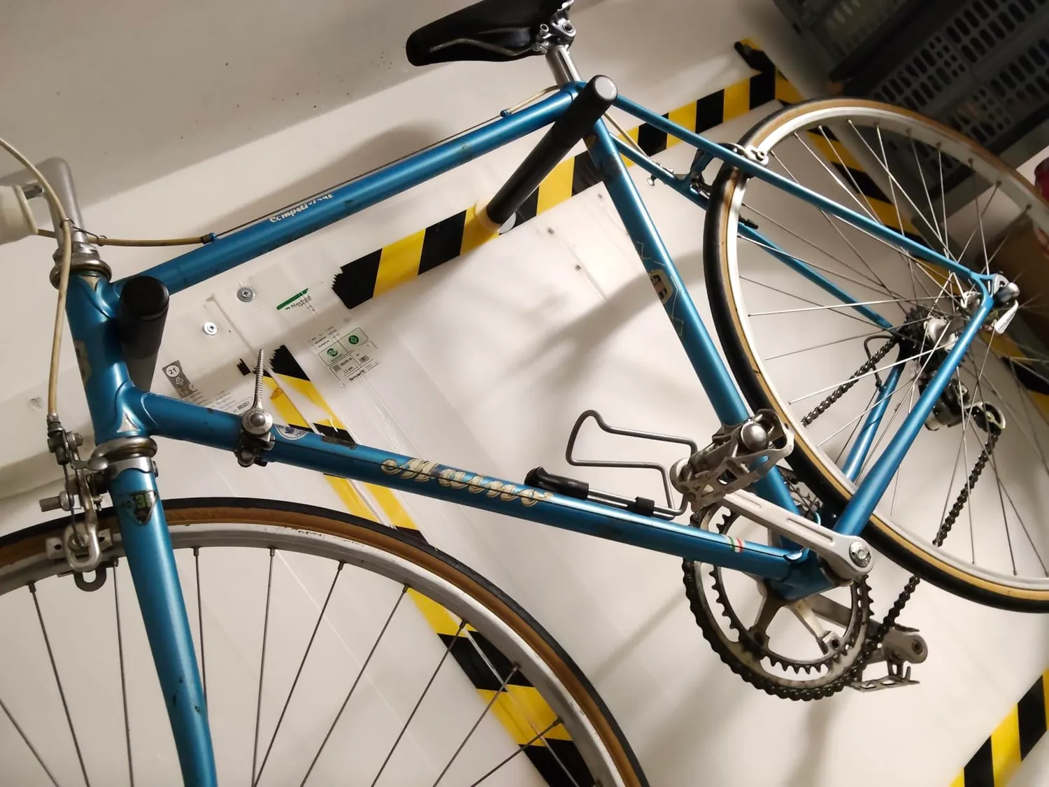 Borgen supporto bici parete legno nero 27 cm