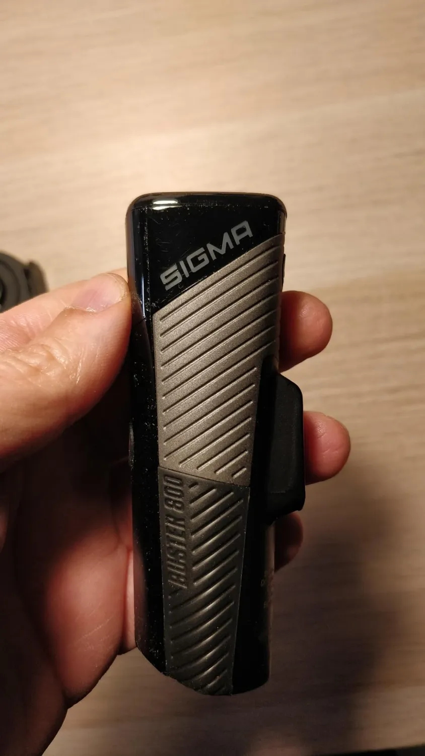 Sigma Buster 800 fanale bici anteriore 800 lumen