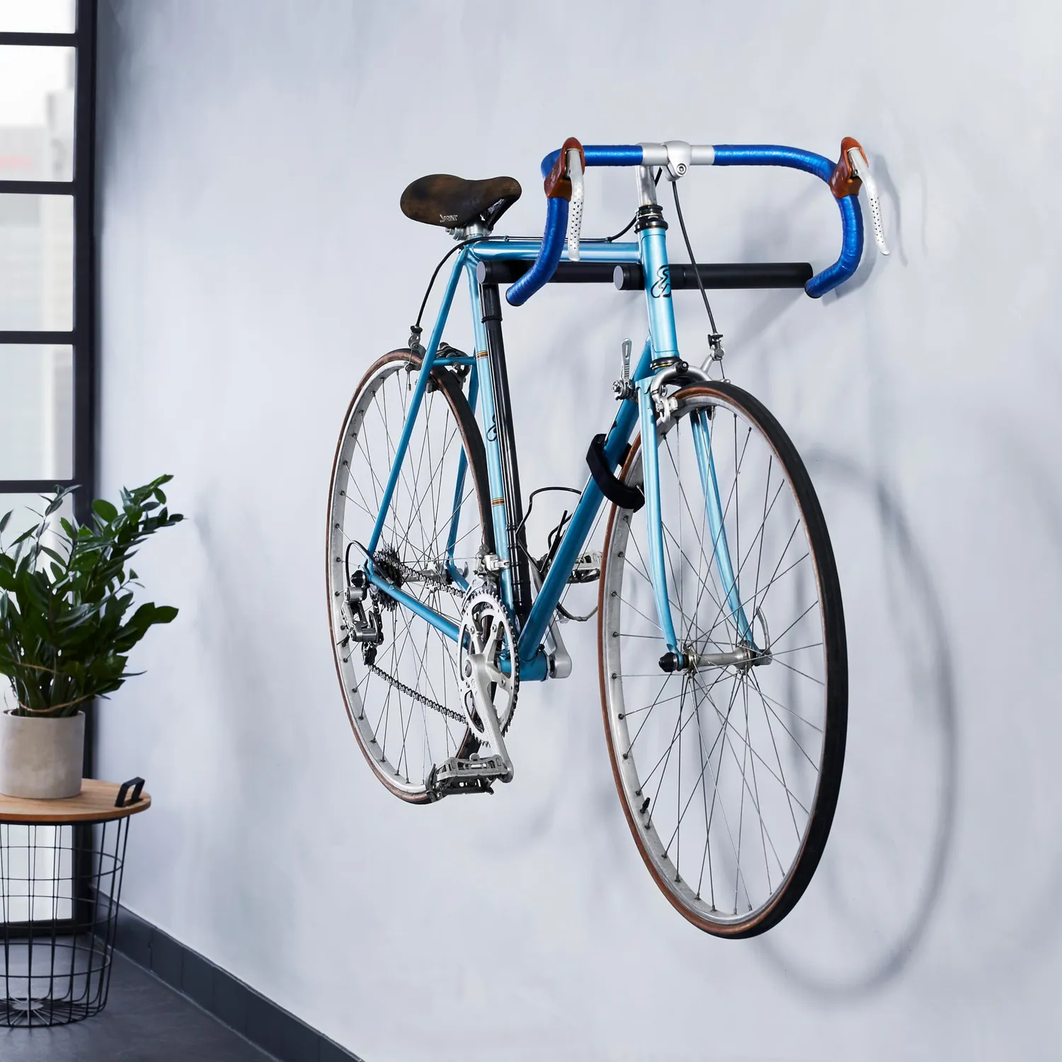 Borgen supporto bici parete legno nero 27 cm