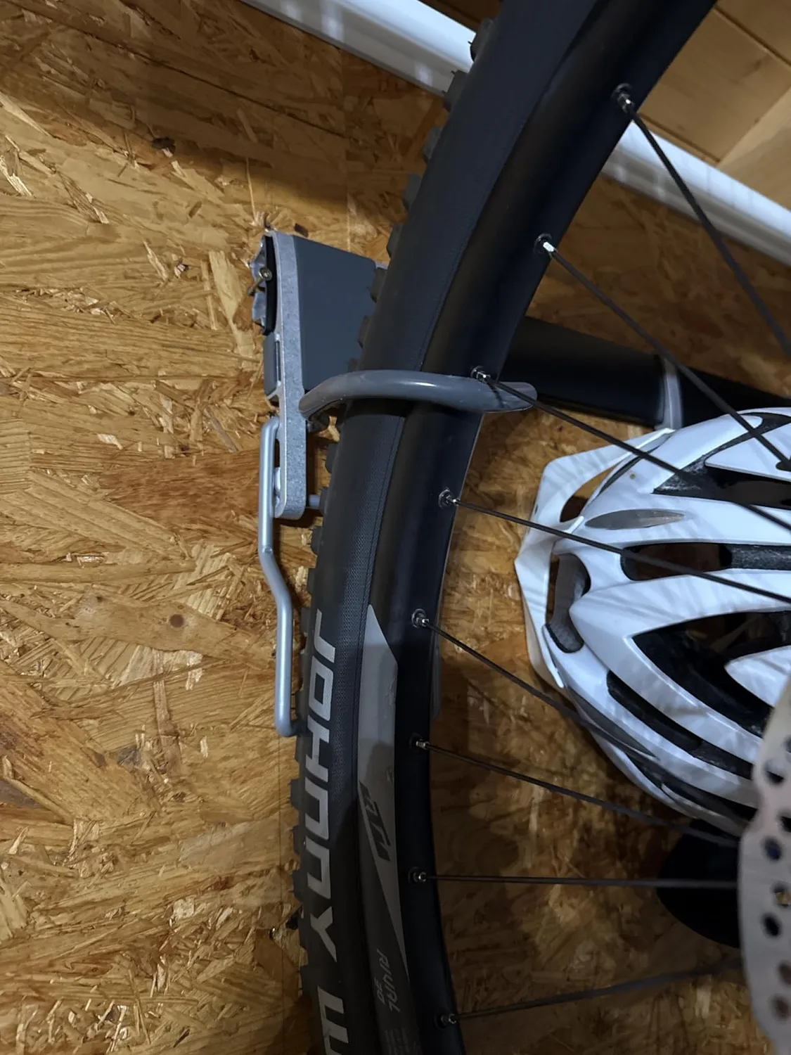 Borgen supporto bici verticale parete set 4 pezzi 30 kg