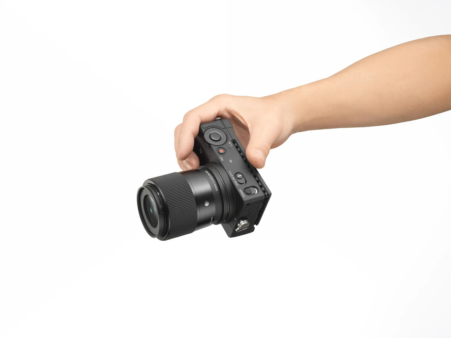 Sigma 23mm F1.4 DC DN C obiettivo Sony E luminoso