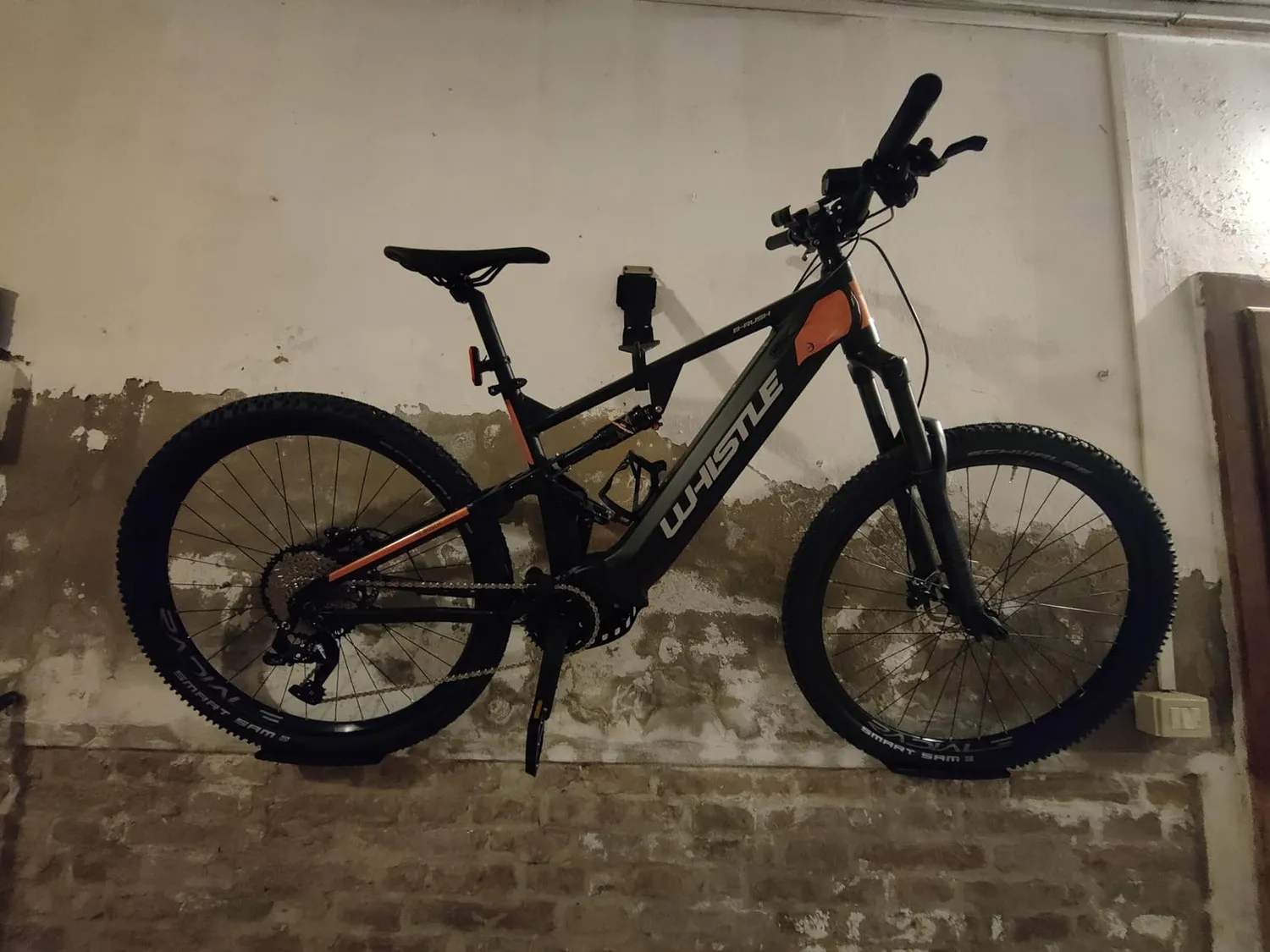 Borgen supporto bici muro gancio set 1 pezzo 32 kg