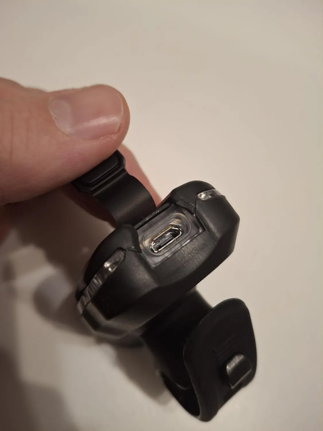 Sigma Aura 60 USB fanale bici anteriore 60 lux StVZO