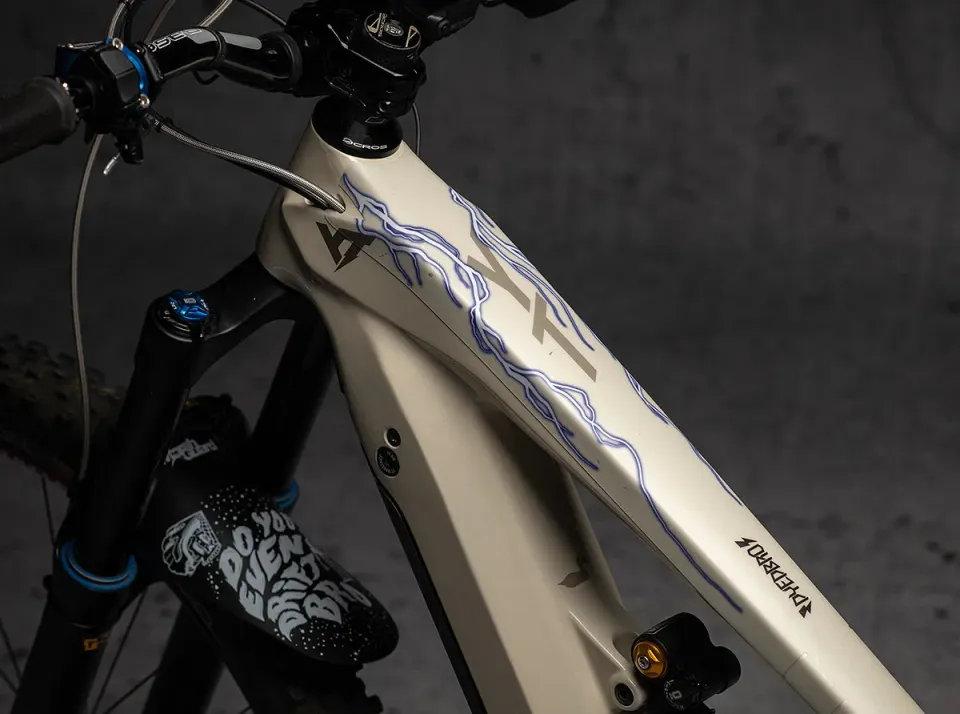 Dyedbro Lightning pellicola telaio ebike Blu opaca