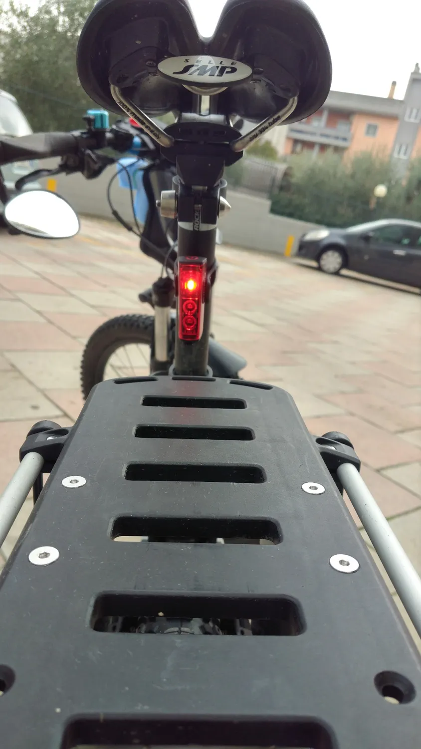 Sigma Sport Blaze fanale posteriore bici LED stop 22 g