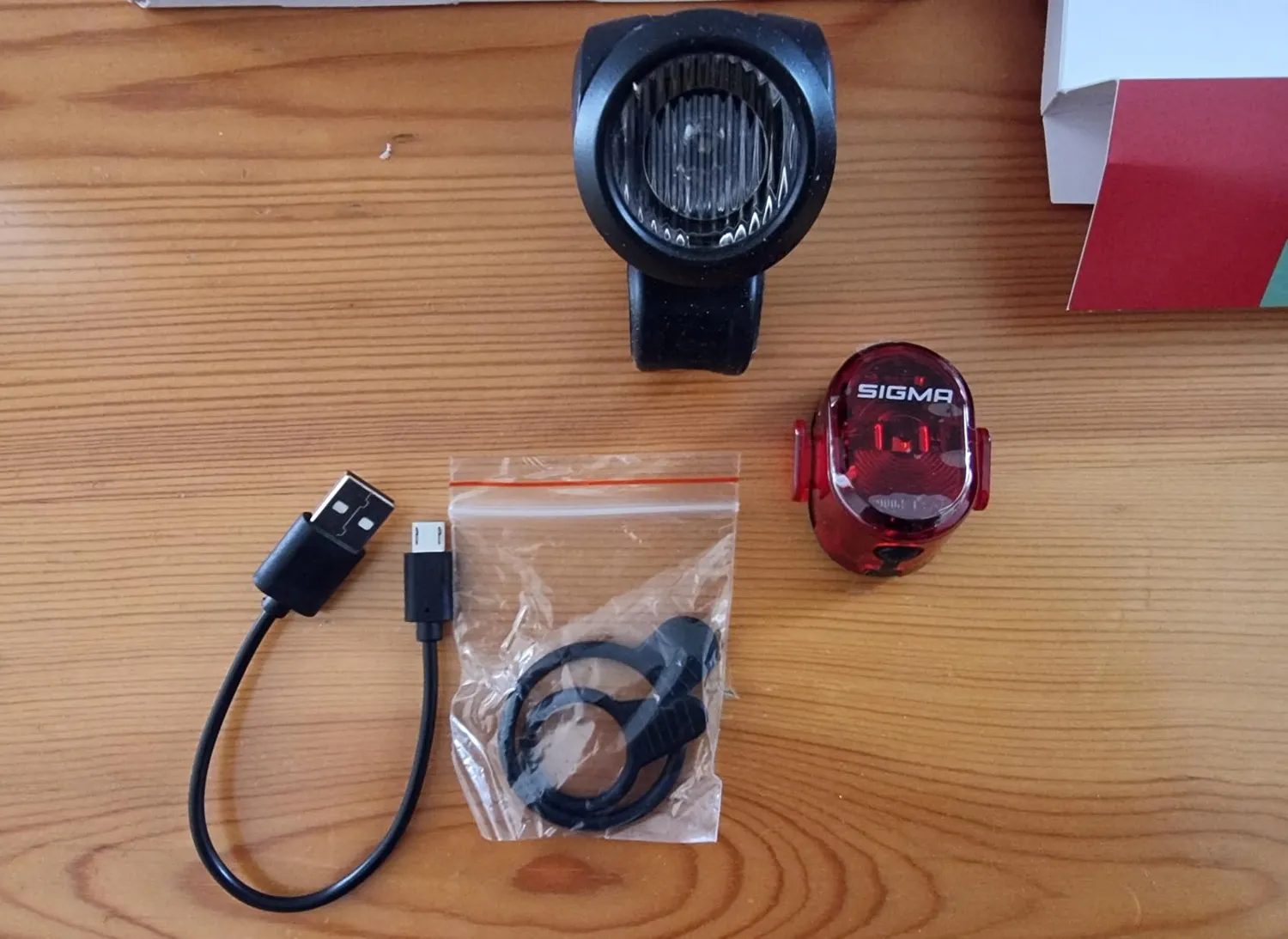 Sigma Aura 35 + Nugget II kit luci bici ricaricabile