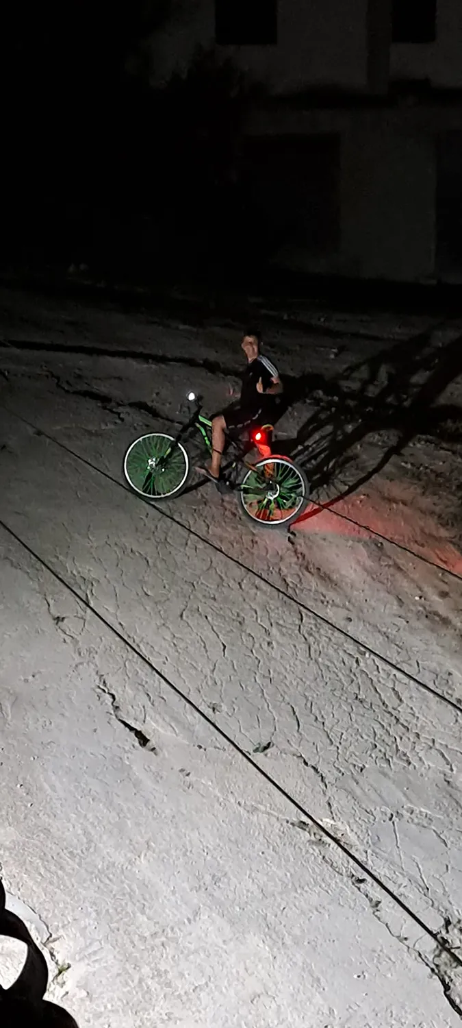 Sigma Aura 30 fanale anteriore bici a batteria 30 lux