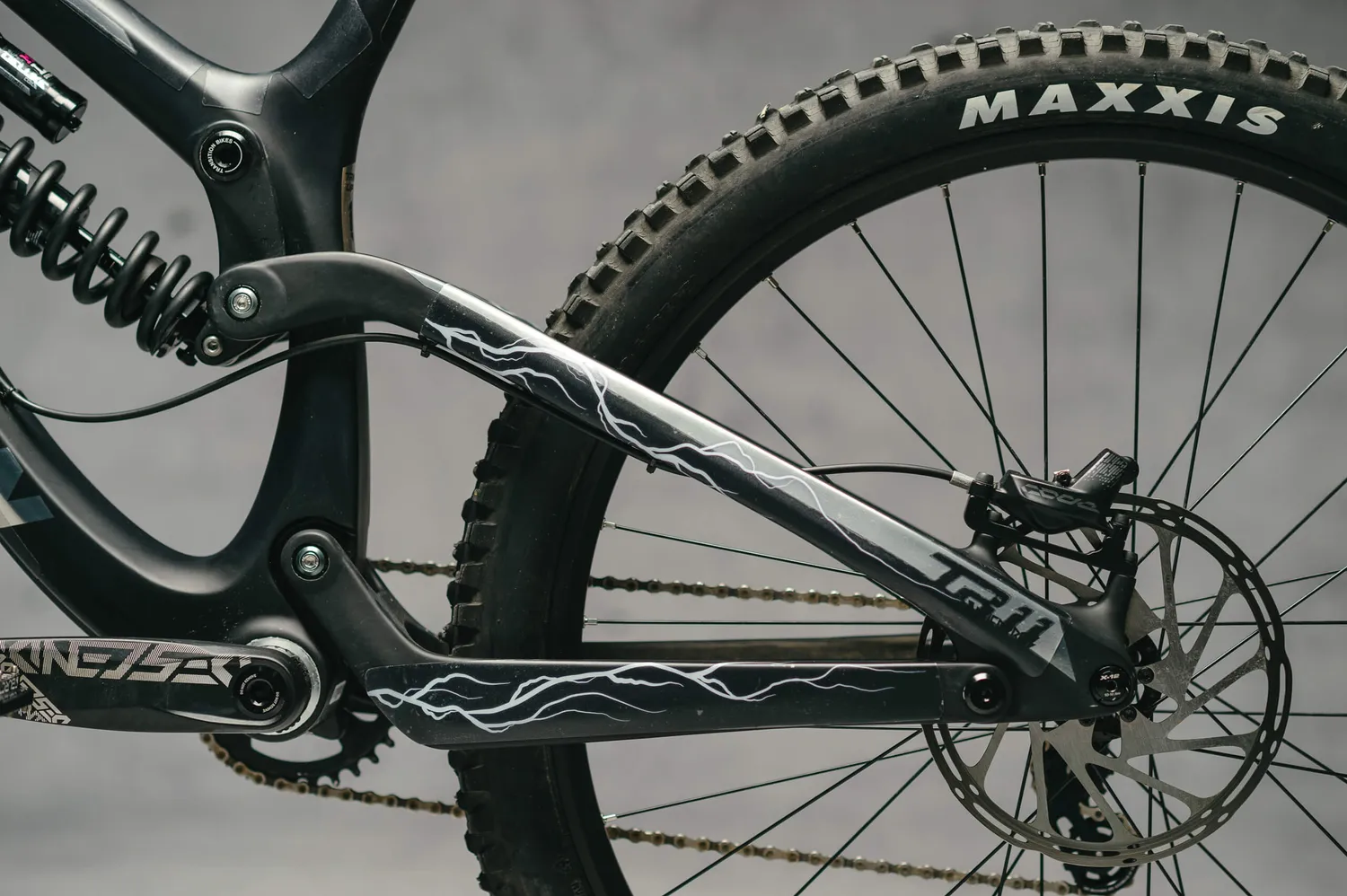 Dyedbro Lightning pellicola telaio bici opaca