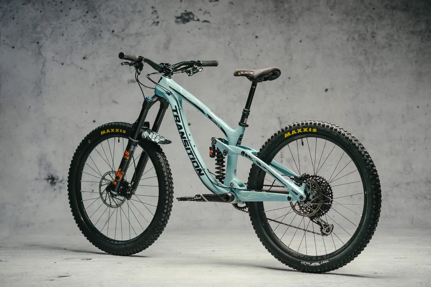 Dyedbro Lightning pellicola telaio bici opaca