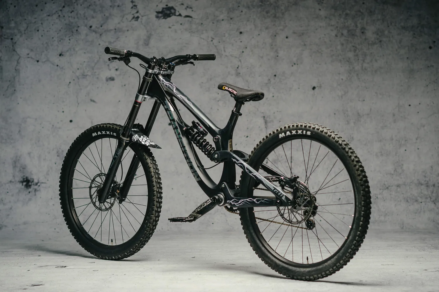 Dyedbro Lightning pellicola telaio bici opaca