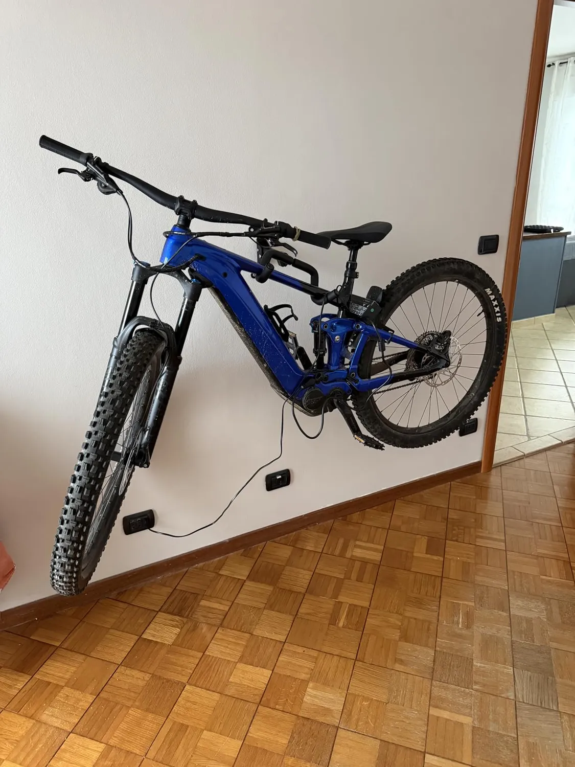 Borgen supporto bici da parete pieghevole nero 20 kg 1 pz