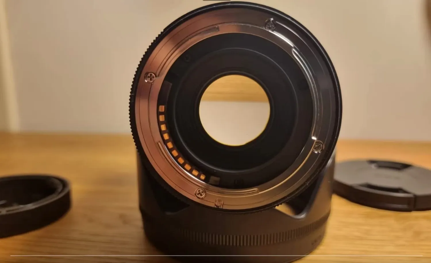 Sigma 16mm F1.4 DC DN Contemporary obiettivo Sony E