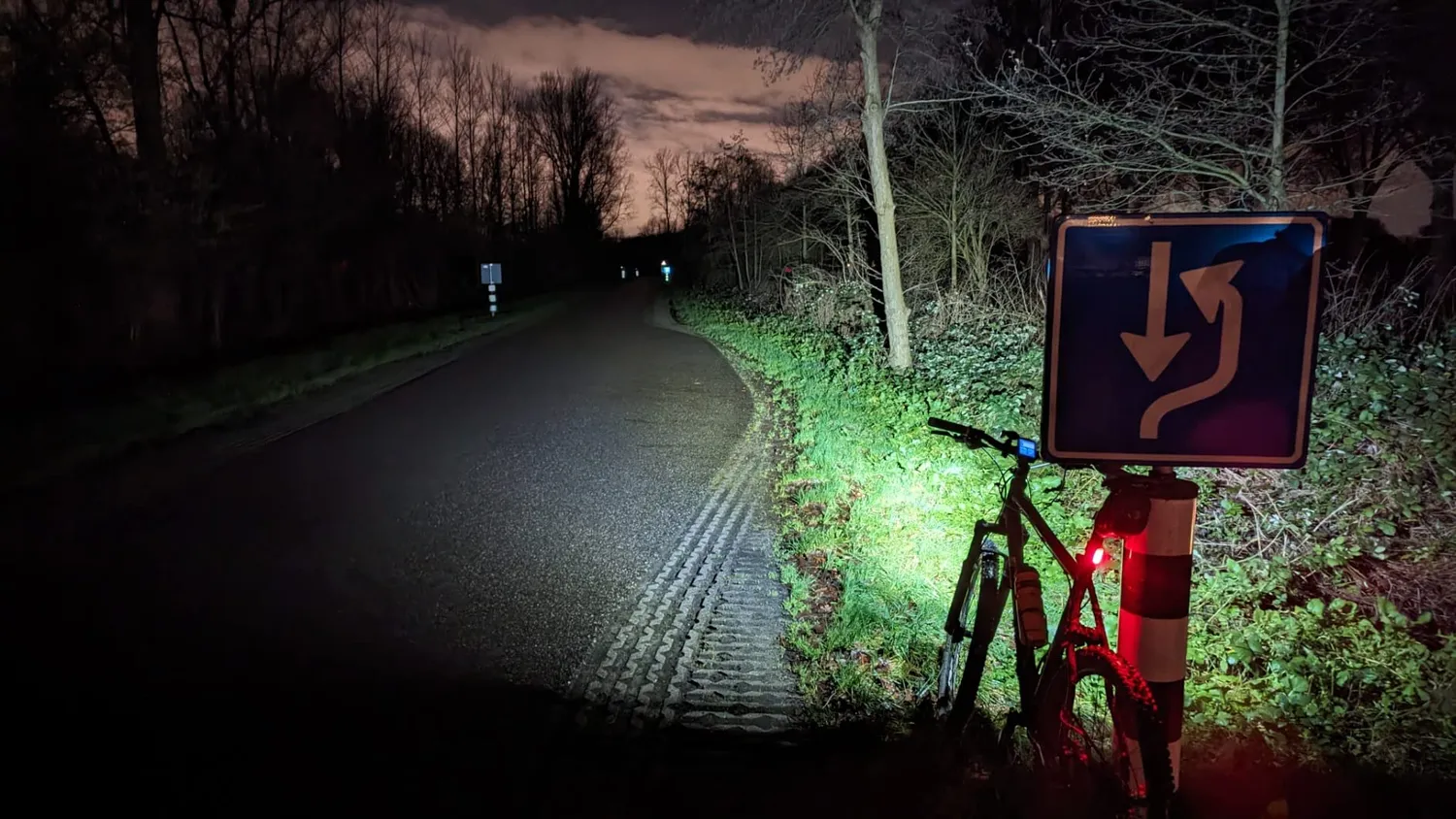 Sigma Buster 1100 set luci bici LED 1100 lumen anteriore