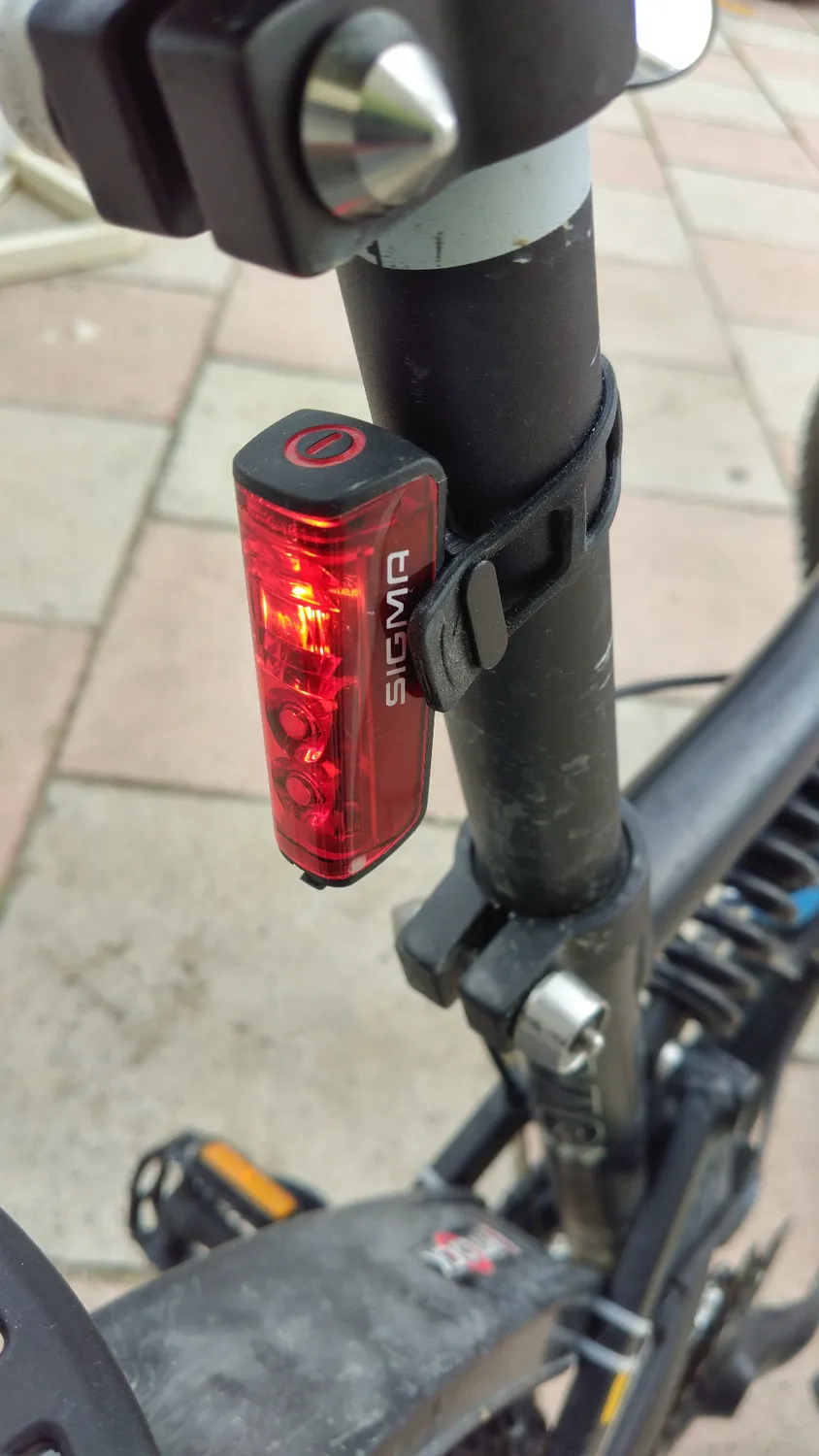 Sigma Sport Blaze fanale posteriore bici LED stop 22 g