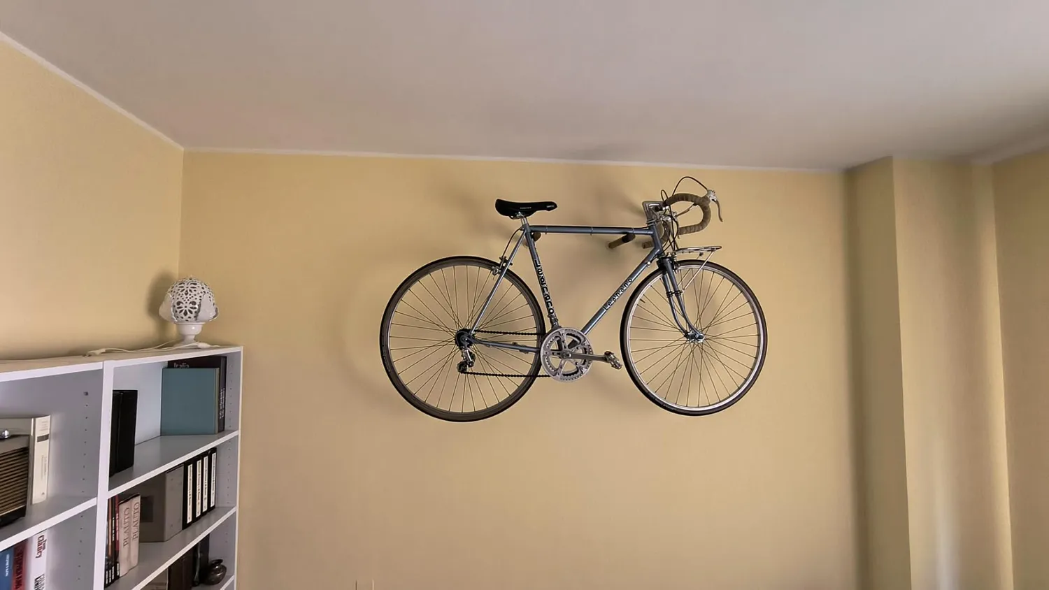 Borgen supporto bici parete legno nero 27 cm