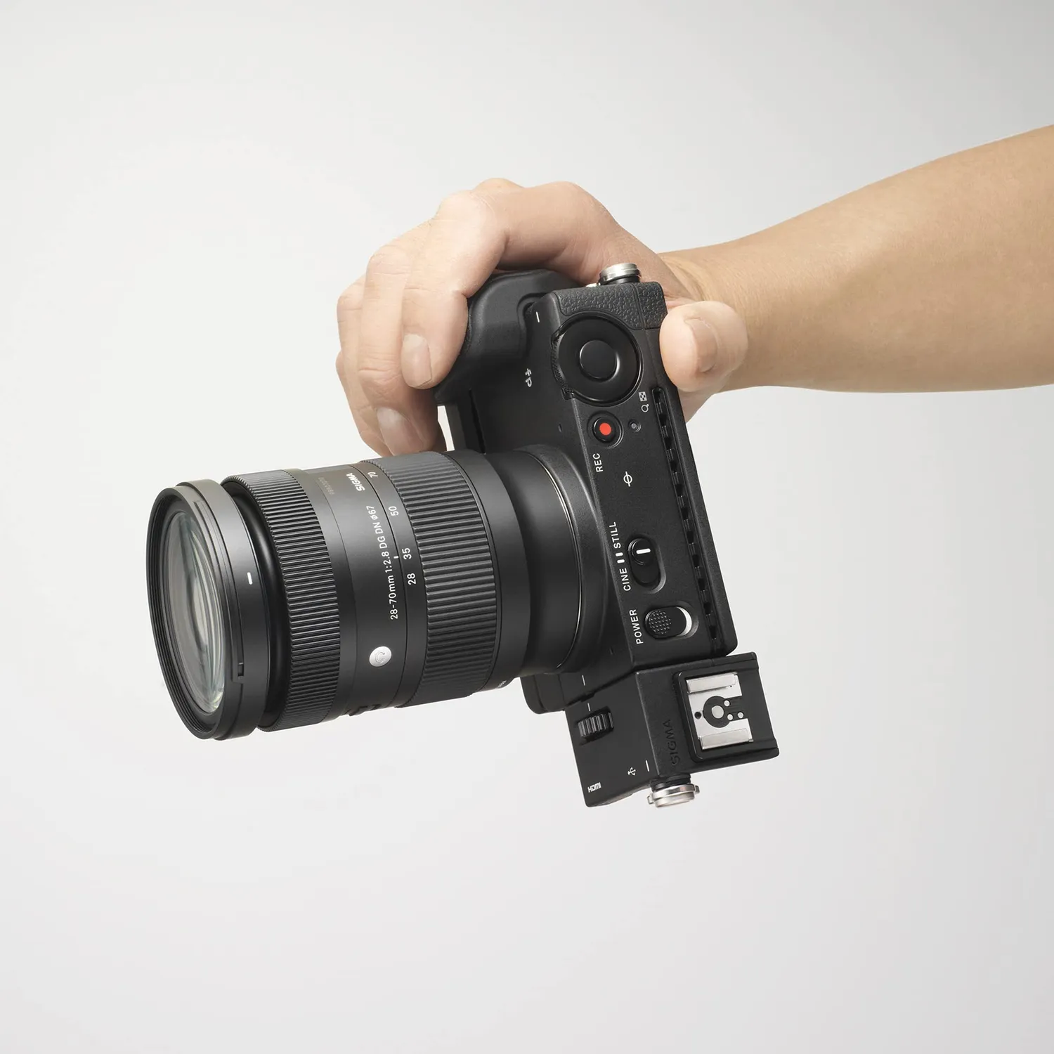 Sigma 28-70mm F2.8 DG DN Contemporary obiettivo Sony E