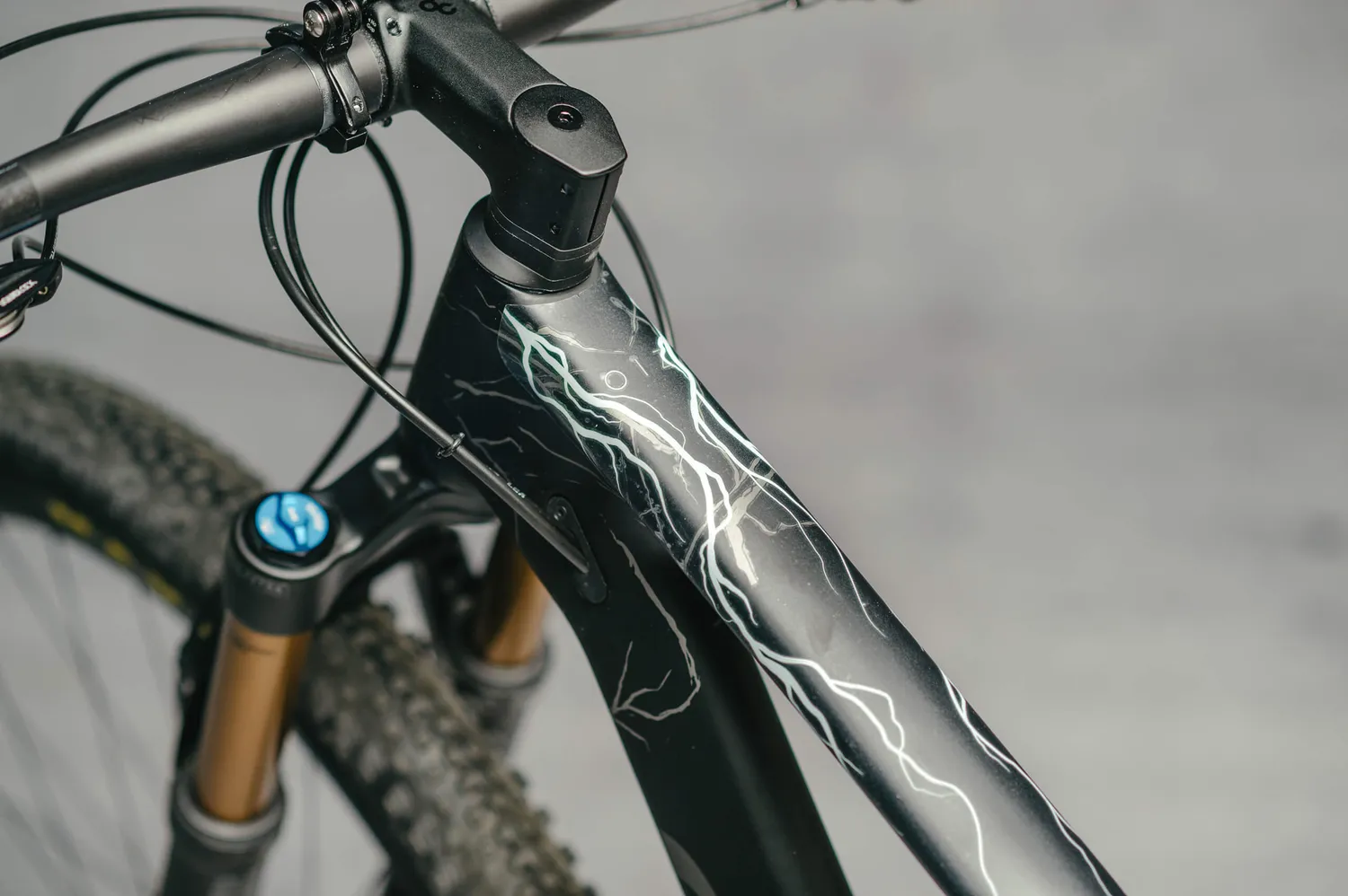 Dyedbro Lightning pellicola telaio bici opaca