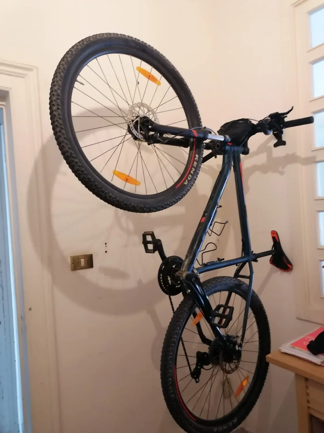 Borgen supporto bici da parete pieghevole nero 20 kg 1 pz