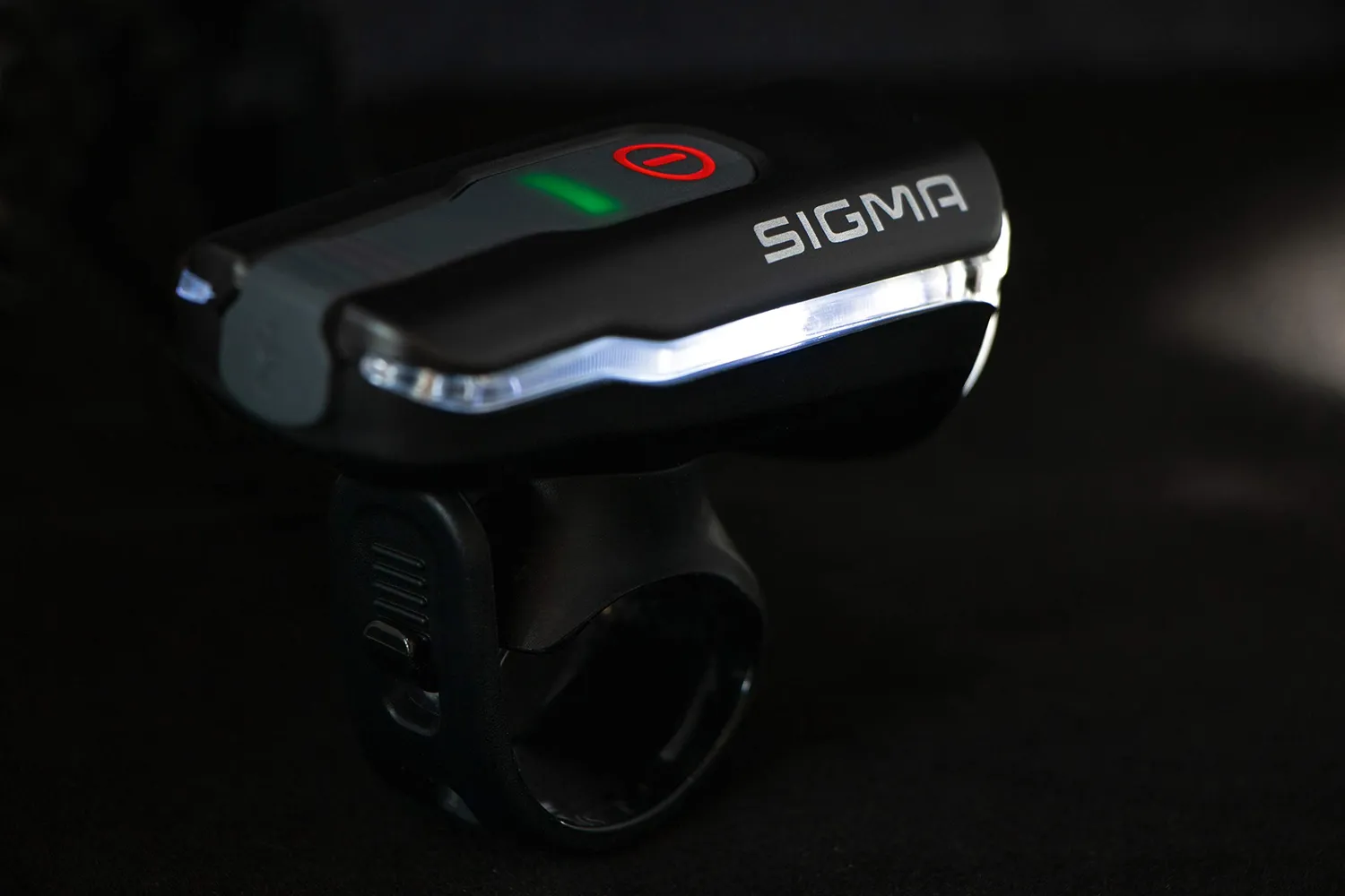 Sigma Aura 60 USB fanale bici anteriore 60 lux StVZO