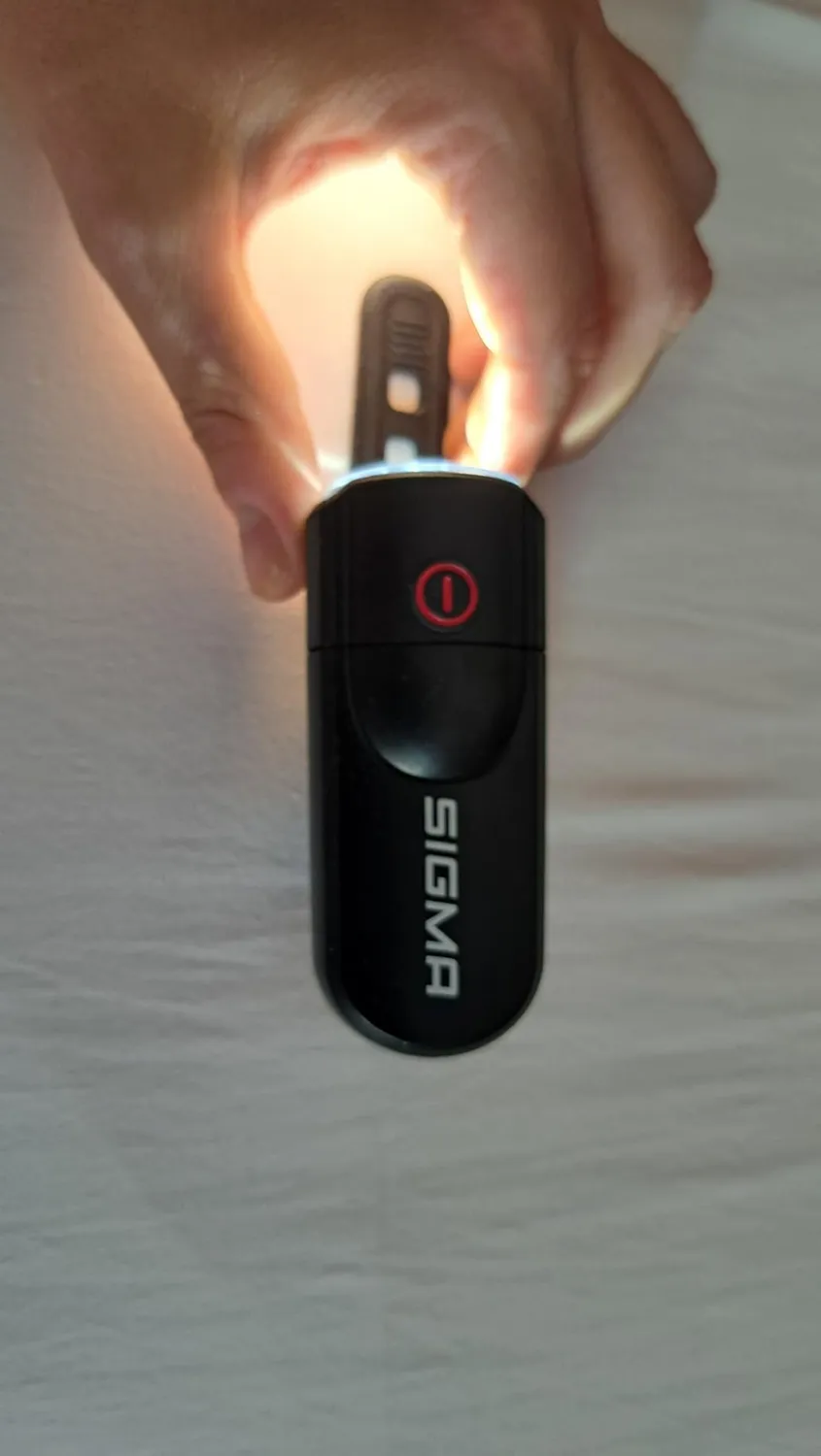 Sigma Aura 30 fanale anteriore bici a batteria 30 lux