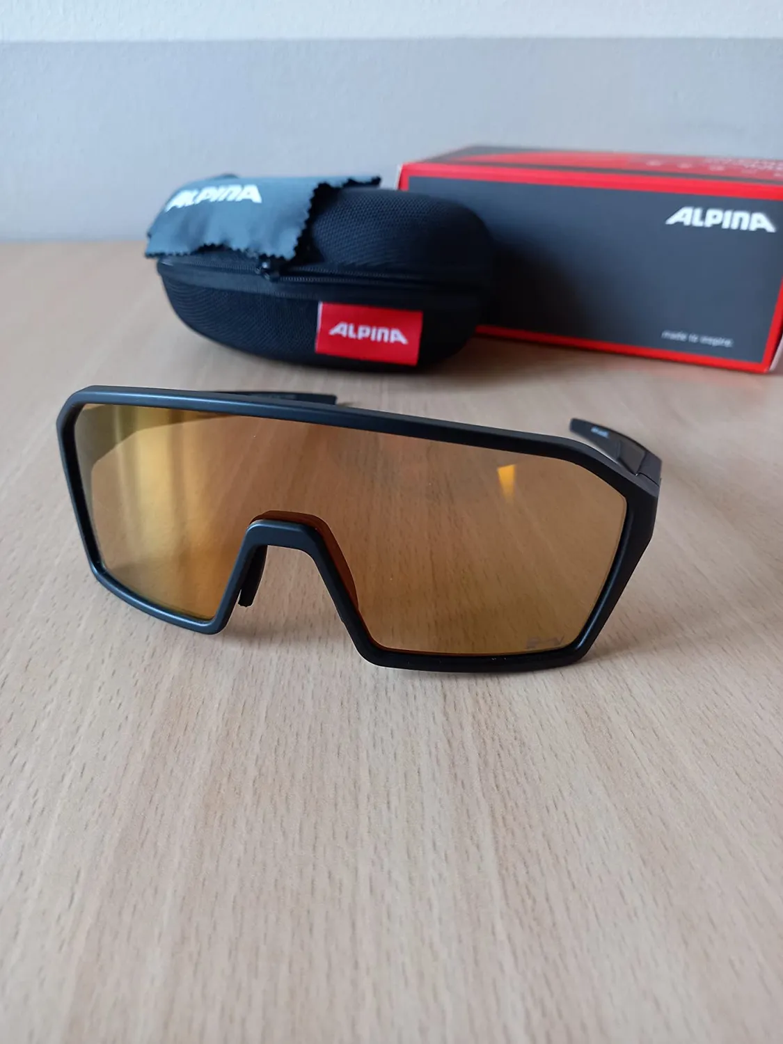 Alpina RAM Q-Lite V occhiali bici fotocromatici black matt
