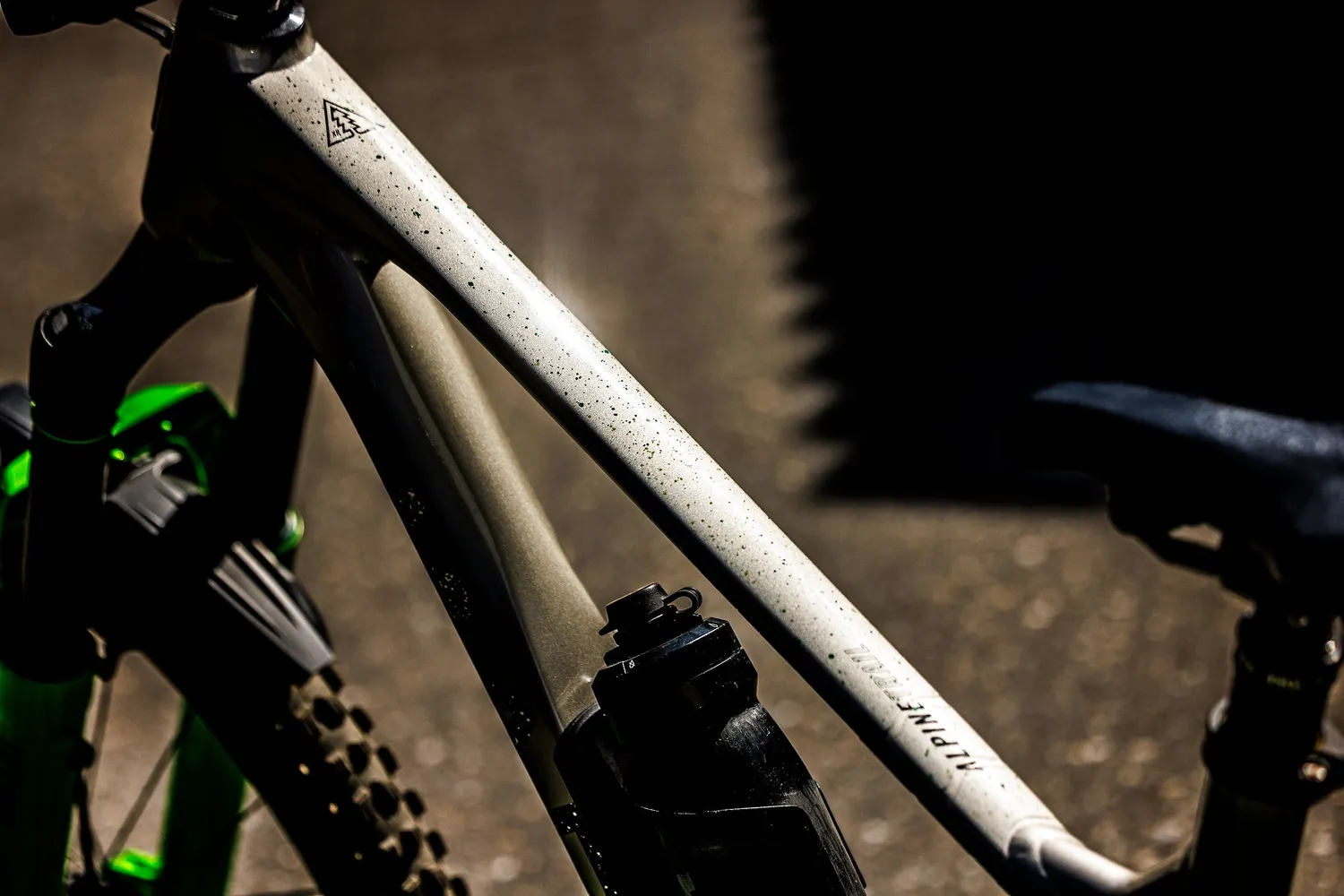 Dyedbro Speckled pellicola telaio mtb rossa 8 pezzi gloss