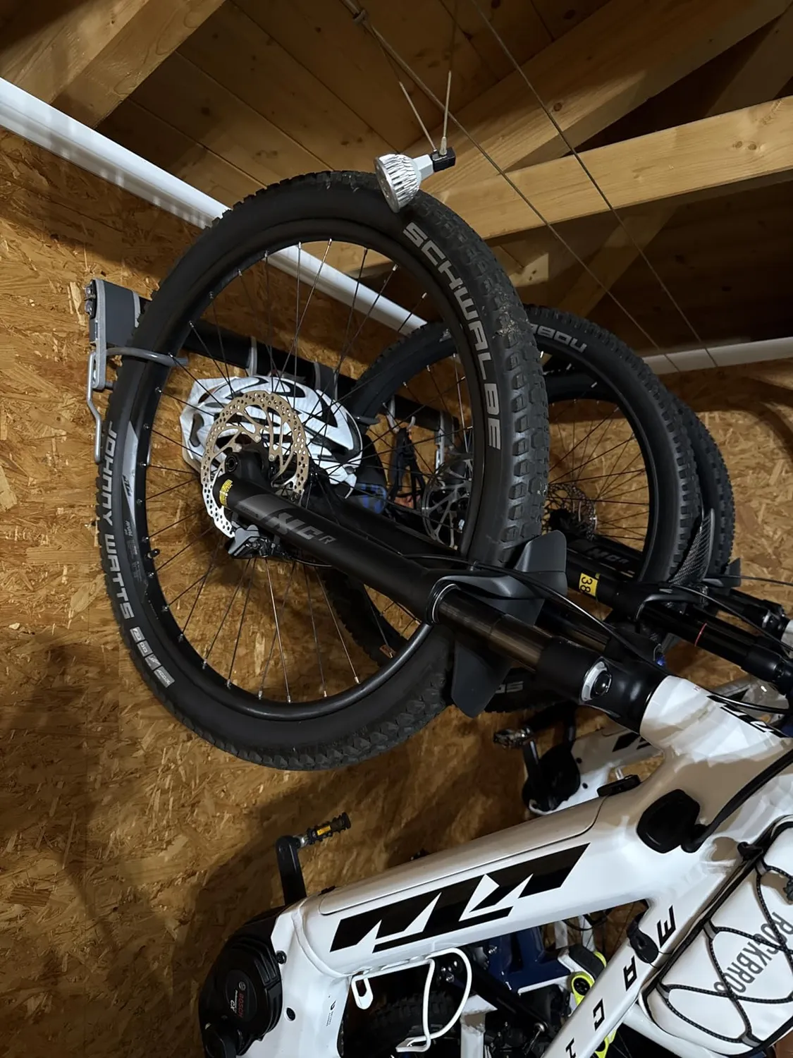 Borgen supporto bici verticale parete set 4 pezzi 30 kg