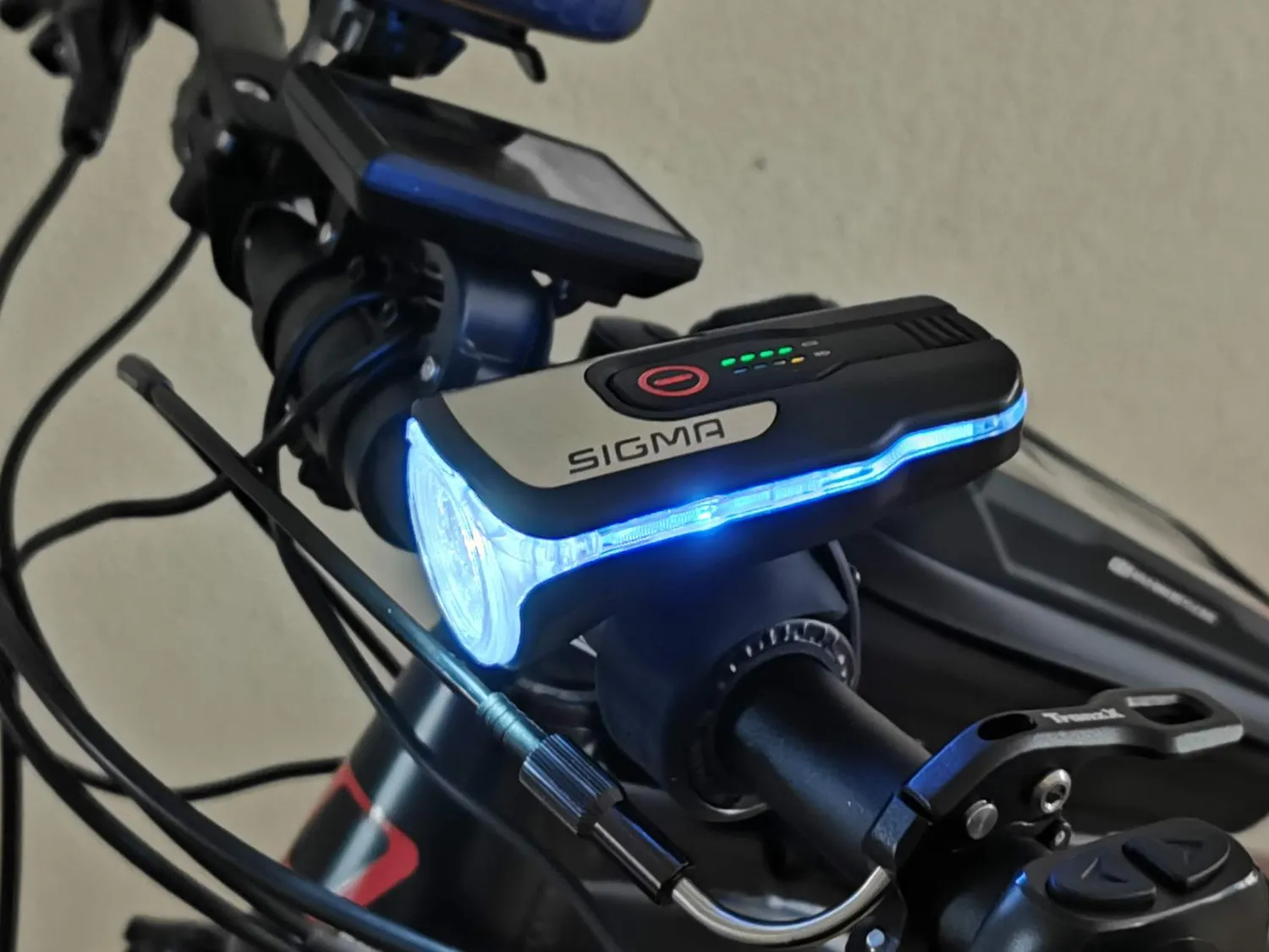 SIGMA Aura 80 fanale bici LED 80 lux