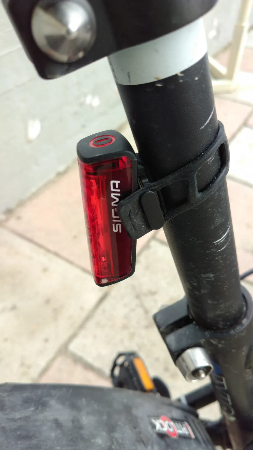 Sigma Sport Blaze fanale posteriore bici LED stop 22 g