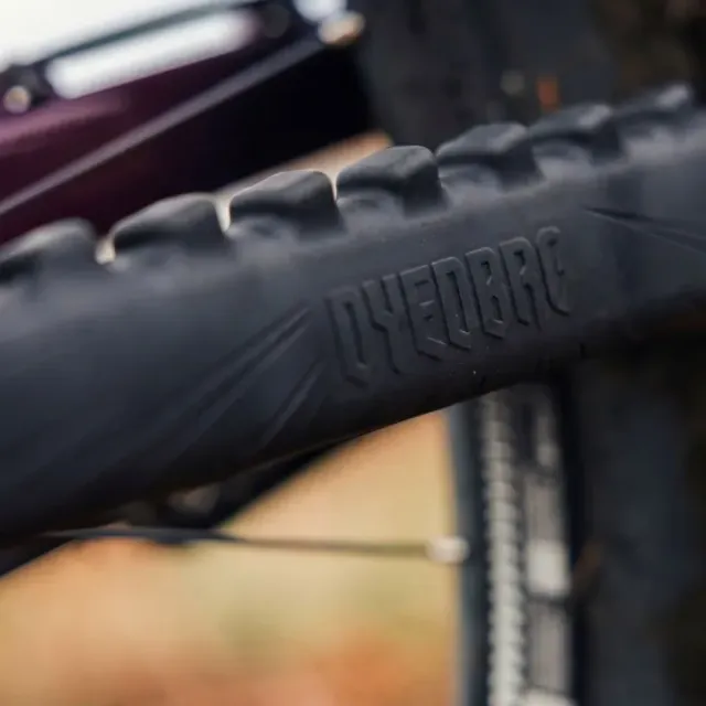 Dyedbro SHUSH Chainstay Protector protezione carro nero